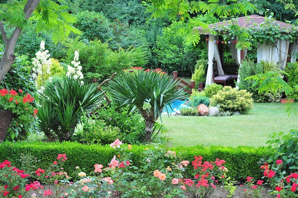 Secret Garden House Hotell Varna Pensionat