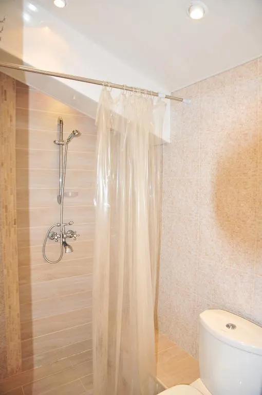Secret Garden House Hotell Varna 2*,