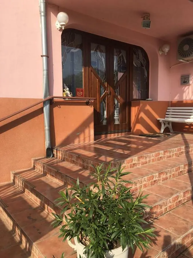 Secret Garden House Hotell Varna 2*,
