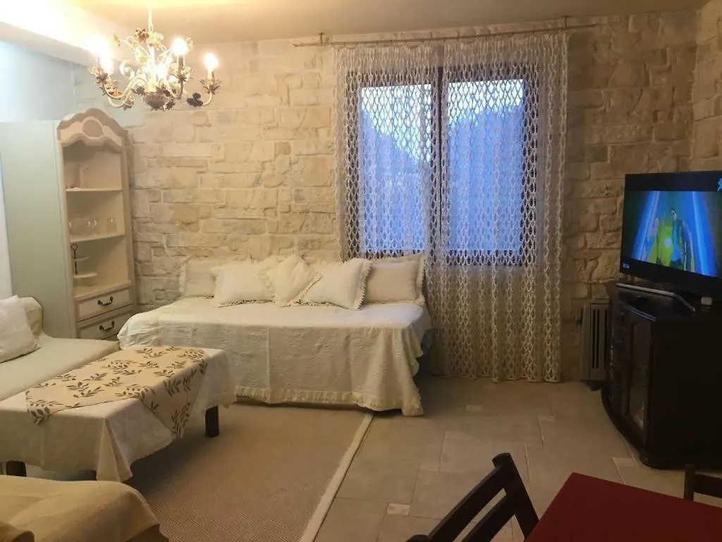 ** Pensionat Secret Garden House Hotell Varna Bulgarien