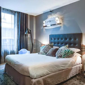 Ze 4* Paris
