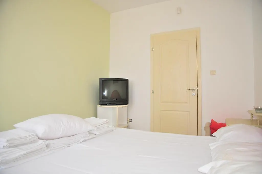 Secret Garden House Hotel Varna 2*,  Bulgaria
